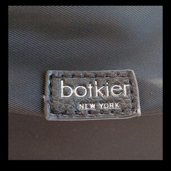 Monica Botkier created the small Trigger Bag/Backpack - Picture 7 of 7